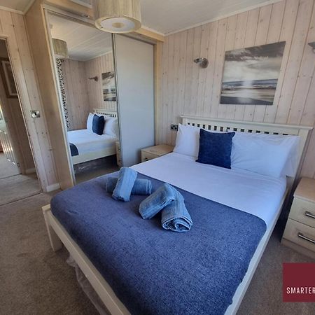 Milford On Sea - 4 Bedroom Lodge In Shorefield Country Park Buitenkant foto