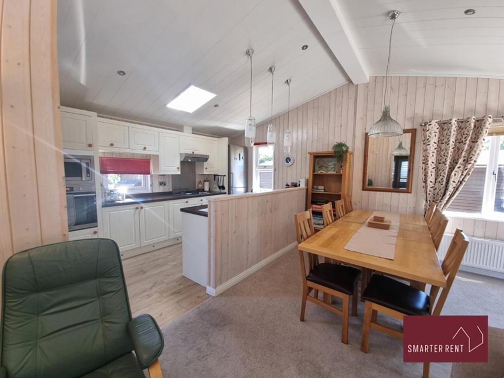 Milford On Sea - 4 Bedroom Lodge In Shorefield Country Park Buitenkant foto