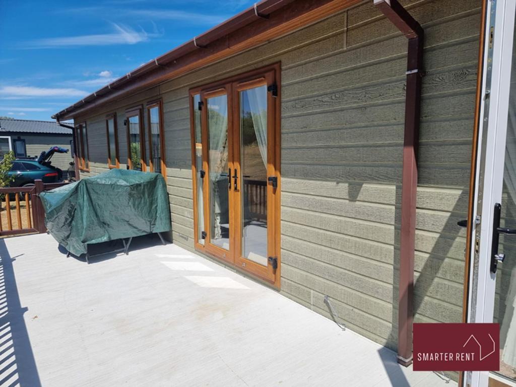 Milford On Sea - 4 Bedroom Lodge In Shorefield Country Park Buitenkant foto